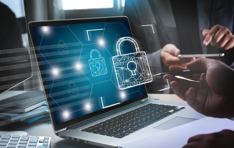 Ha senso esternalizzare la sicurezza informatica? Opportunità e sfide per PMI e studi professionali